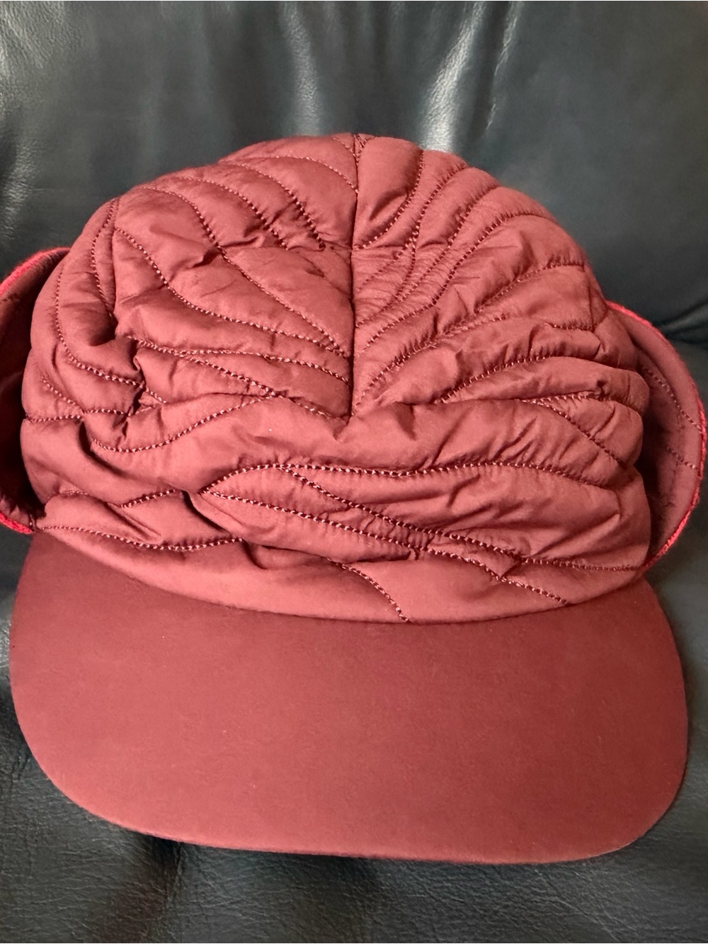 lululemon athletica Quilted Wine Red Brimmed Trapper Hat - Picture 10 of 14